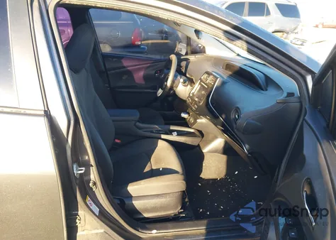 2017 Toyota Prius Two из США, поврежденный, VIN JTDKBRFUXH3026133